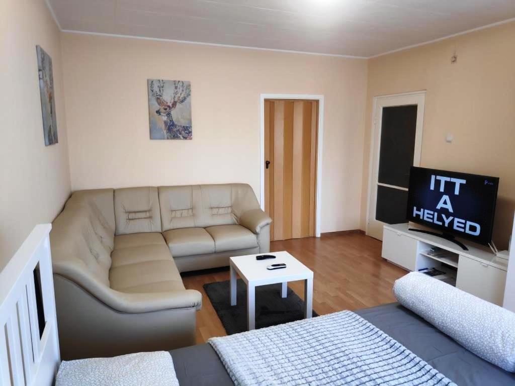 Apartamento Koelcsey Apartman Szekszárd Exterior foto